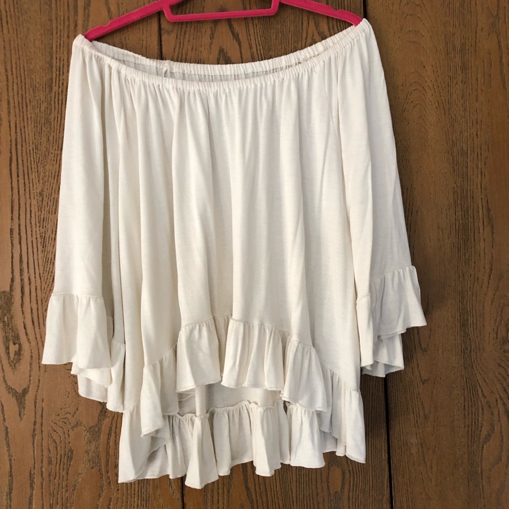 American Eagle off the shoulder shirt
